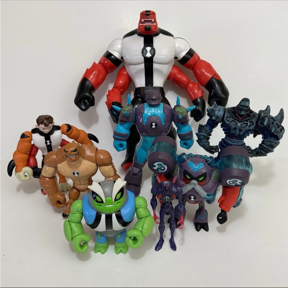 Ben 10 Action Figures Lot of 8